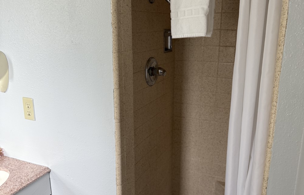 La Hacienda Motel - Seattle Slider Pictures