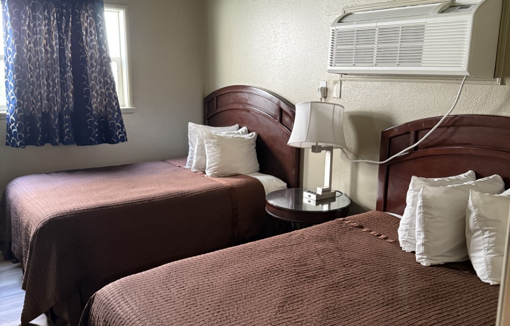 La Hacienda Motel - Seattle Slider Pictures