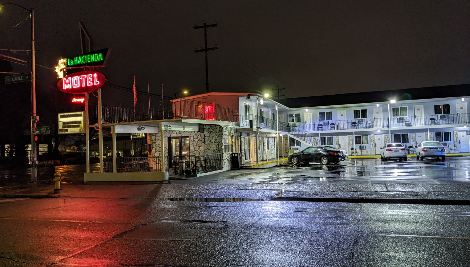 La Hacienda Motel - Seattle Slider Pictures