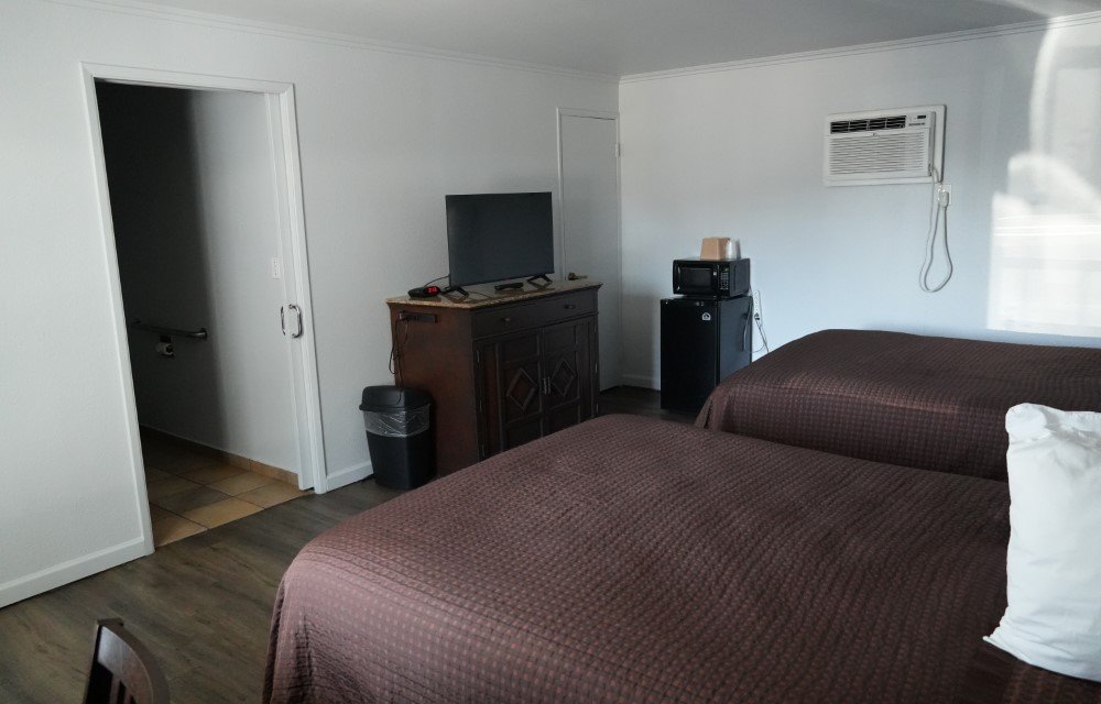 La Hacienda Motel - Seattle Slider Pictures