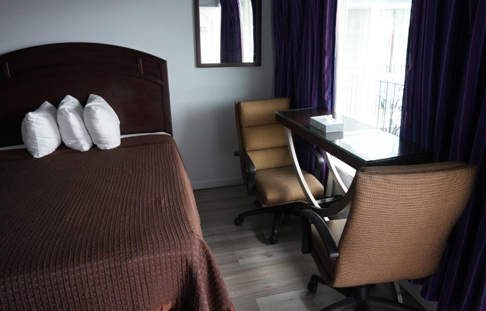 La Hacienda Motel - Seattle Slider Pictures