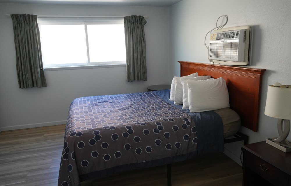 La Hacienda Motel - Seattle Slider Pictures