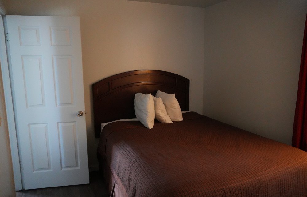 La Hacienda Motel - Seattle Slider Pictures