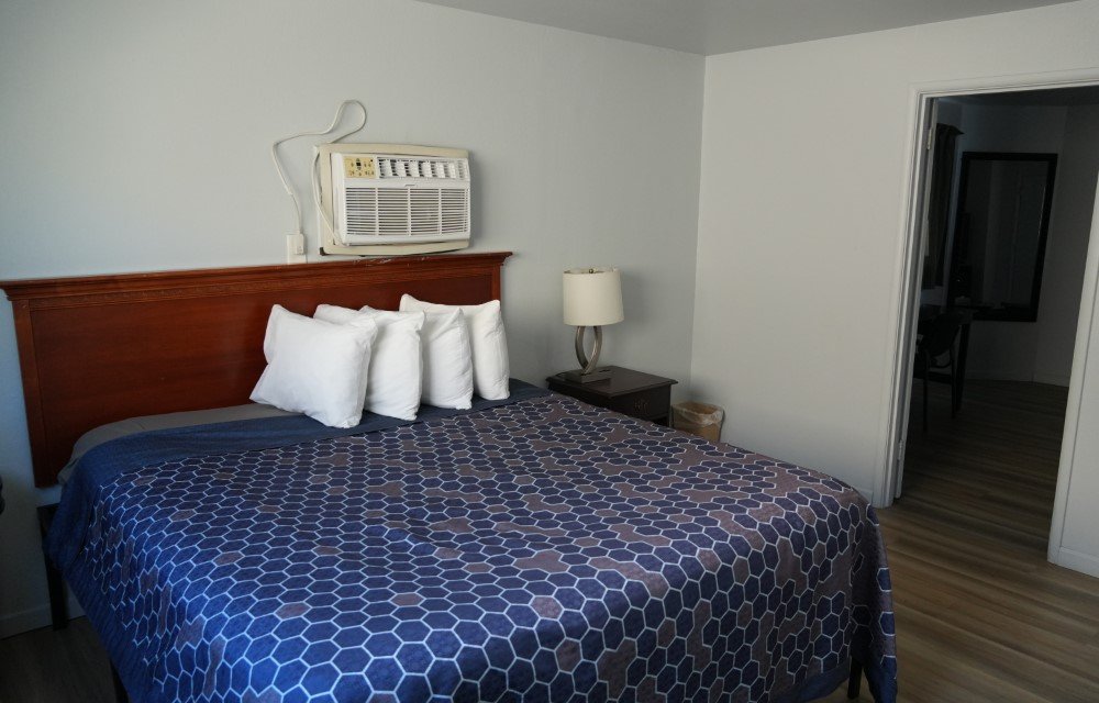 La Hacienda Motel - Seattle Slider Pictures